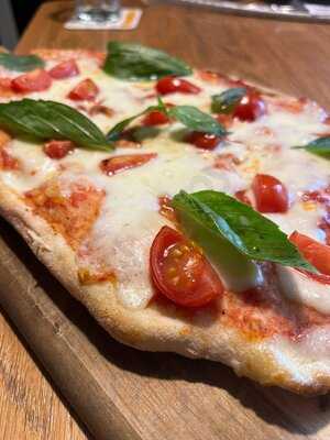 Restaurant/trattoria Hostaria Del Castello