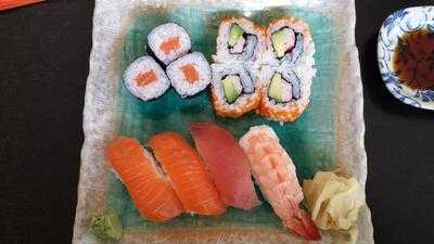 Sushi & Ramen Pirates