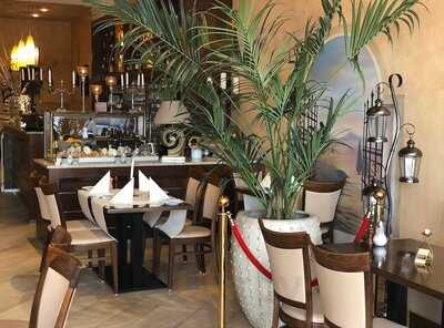 Lugano Gastro Restaurant & Café