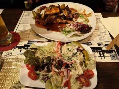 Uptown Restaurant + Bistro