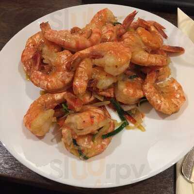 Uptown Restaurant + Bistro