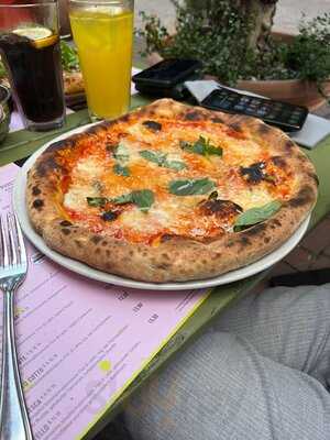 Francesca & Fratelli Pizza Manufaktur