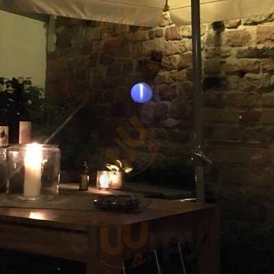 Moments Galerie Bodega