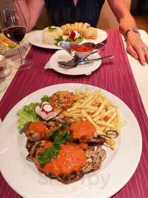 Athena Königin Luise