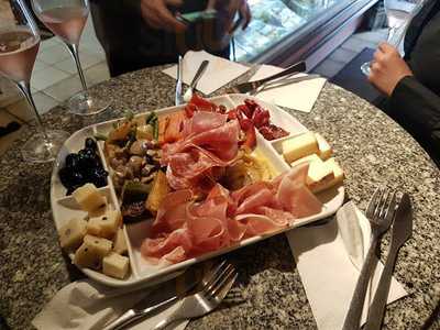 Italienische Feinkost Ferrari