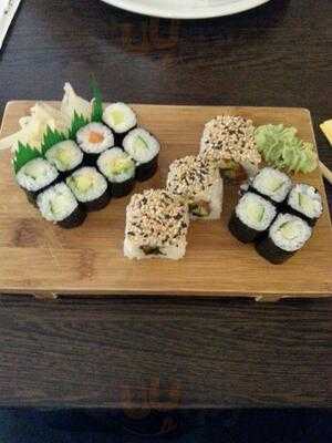 Busumo Sushi Bar