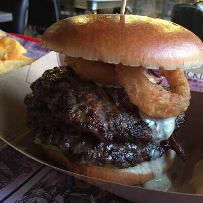 Danny's Burger & Grill