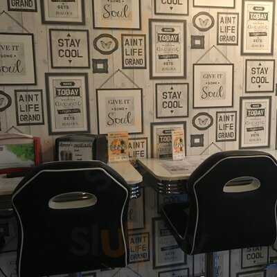 Danny's Burger & Grill