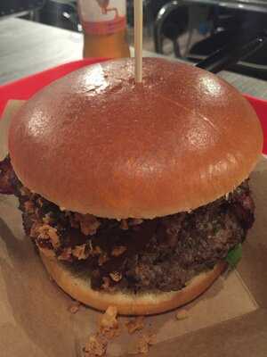 Danny's Burger & Grill