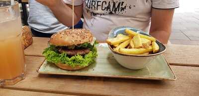 Hans Im GlÜck Burgergrill & Bar