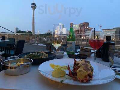 Dox Restaurant & Bar