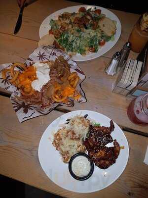 Chillers Bar & Restaurant