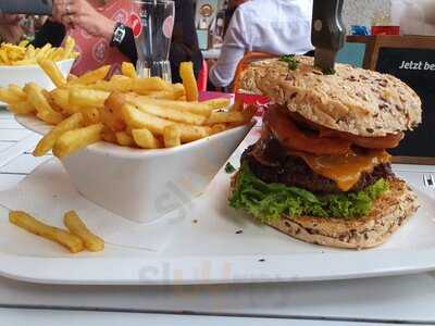 Chillers Bar & Restaurant