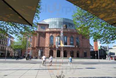 Hans Im GlÜck Burgergrill & Bar