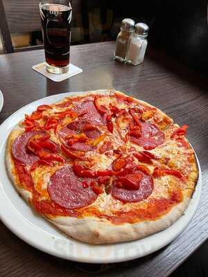 Lupo Trattoria,pizzeria