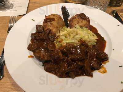 Henrik's Restaurant & Kneipe