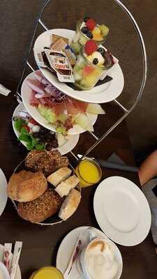 List Café • Bar • Bistro