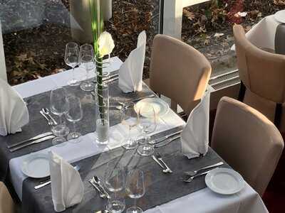 Opera Cafe Restaurant