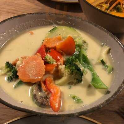 Thai's - Authentic Food