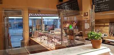 Solymar Feinkost & Bistro