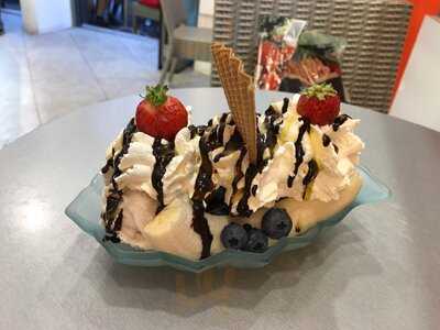 Gelati Caffè Bar