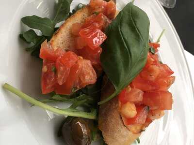 Italiani Ma Non Troppo