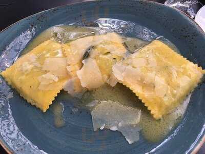 Italiani Ma Non Troppo