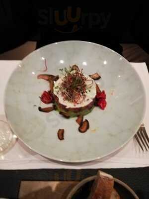 Meyer's Restaurant & Bar