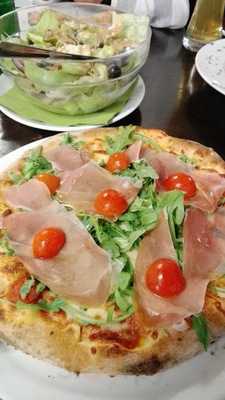 Trattoria & Pizzeria Lupo