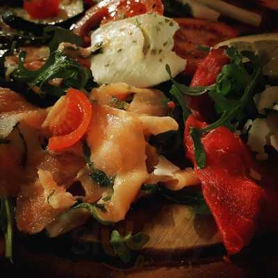 Trattoria & Pizzeria Lupo