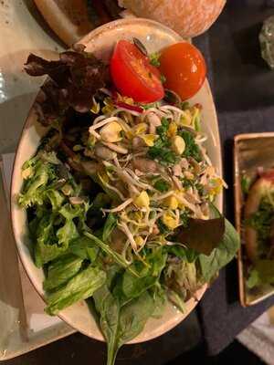 Hans Im GlÜck Burgergrill & Bar