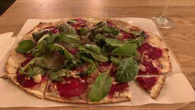 Espresso & Vinobar De Cassan Weinhandlung & Weinbar