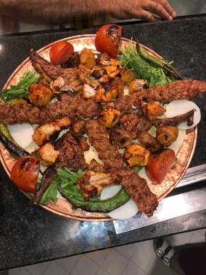 Troja Café & Restaurant