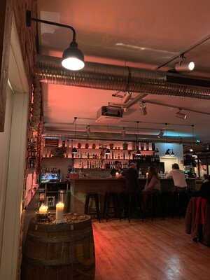 Nola Neapolitanische Pizza & Weinbar