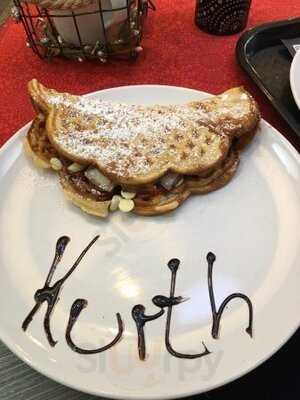 Waffle House & Smoothies