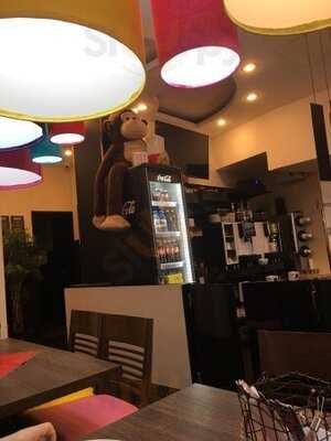 Waffle House & Smoothies