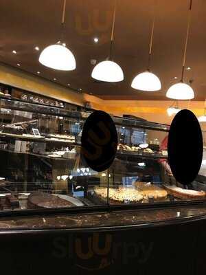 Camondas Schokoladenkontor An Der Frauenkirche