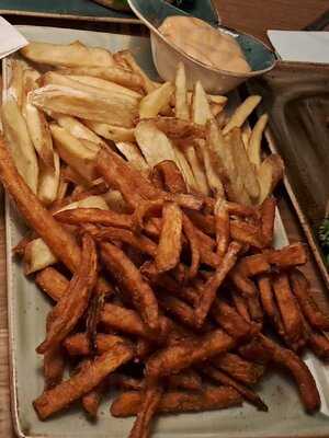 Hans Im GlÜck Burgergrill & Bar