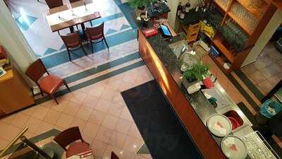 Mediterranos Restaurant