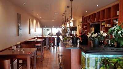 Mediterranos Restaurant