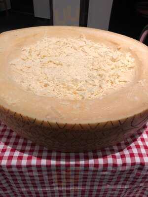 Salvatore Pratos' Trattoria & Osteria