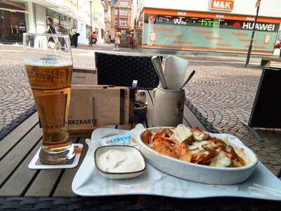 Chamaleon Cafe-bistro & Bar