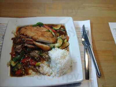 Miu Miu China & Thai Food