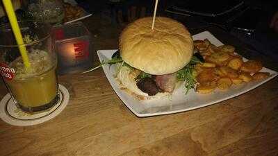 Pollyesther's Lounge