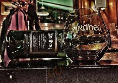 Molly Malone Irish Pub