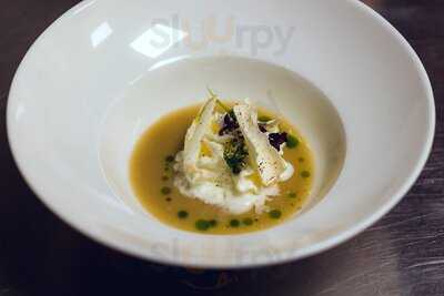 Faces Restaurant & Bar