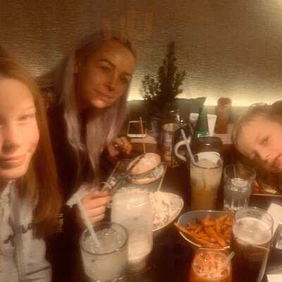 Hans Im GlÜck Burgergrill & Bar