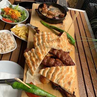 Cagdas - Cafe & Restaurant