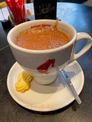 Cafe Und Konditorei Razen