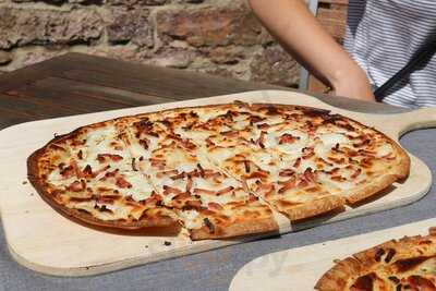 Fidelitas Im Alten Schloß Zu Hohenbaden